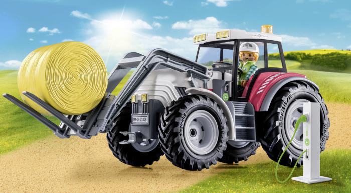 Playmobil Country grote E-tractor met laadpaal